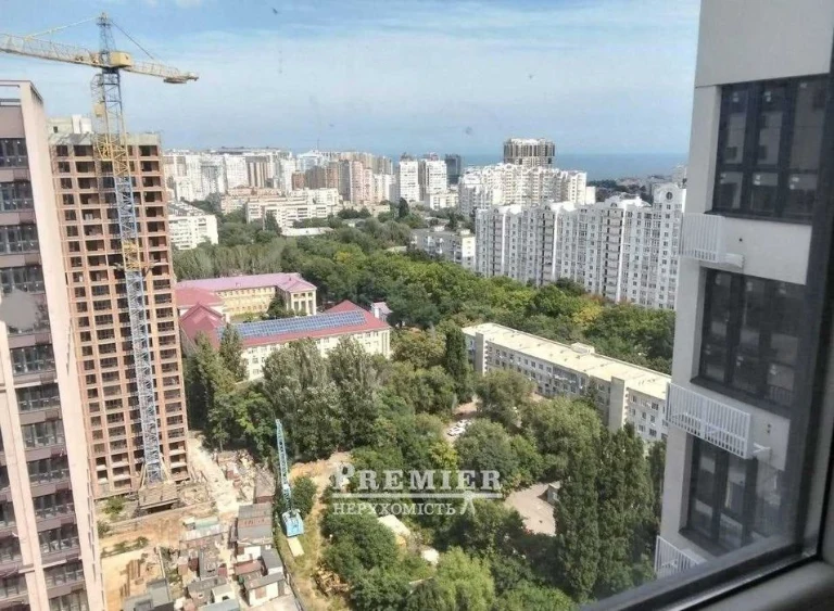 1-кімнатна квартира 55м2 БАЛКОН ВИД МОРЯ Частковий ремонт Є