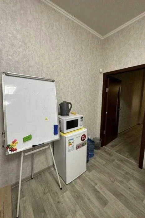 Продам 2 комнатную квартиру на Холодной горе в кирпичном дом