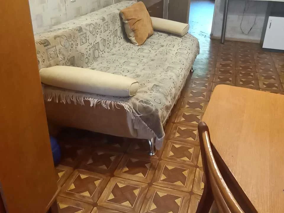 Apartment. Kharkiv, Profspilkovy Blvd.