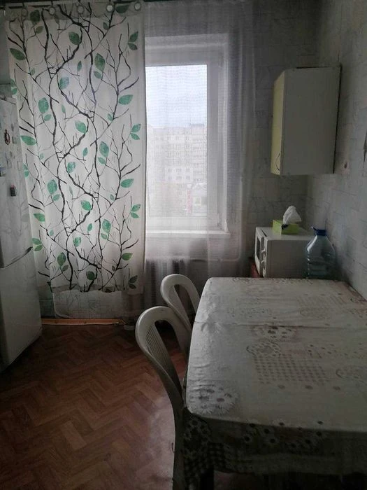 Продаж 2к квартири Перемога-6 (Бульвар Слави) пр.Героїв Побе