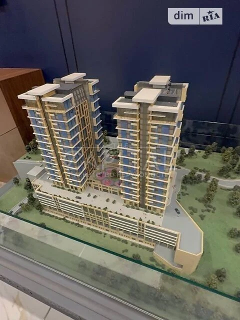 Продаж 4к квартири 200 кв. м на вул. Звіринецька 70 • ID 347