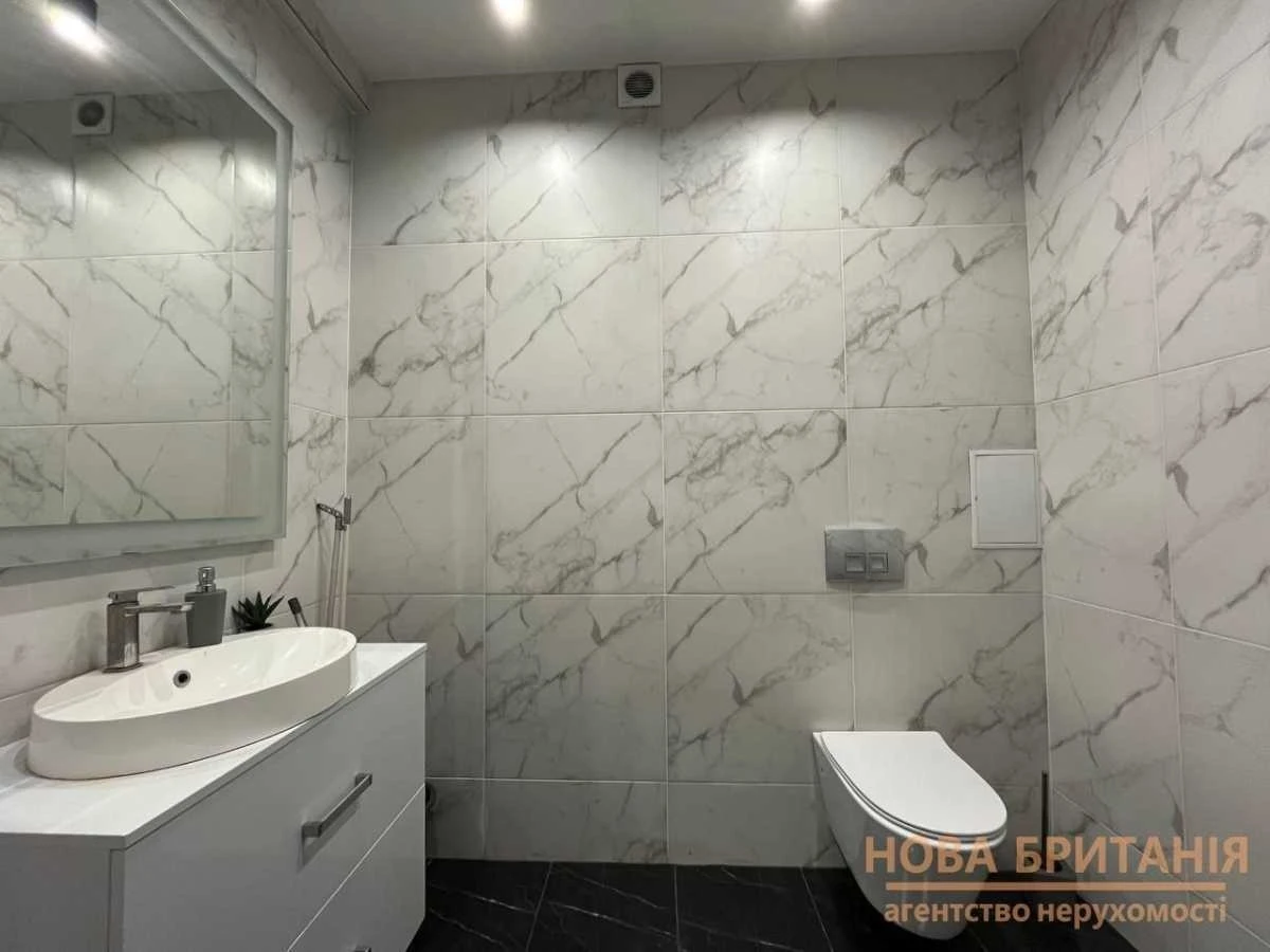 Продаж 1-кімнатної квартири 38 м², Михайла Максимовича вул.,