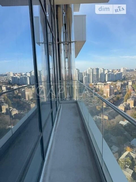For sale 4-room apartment 200 sq. m. on Zvirynetska St. 70 • ID 347