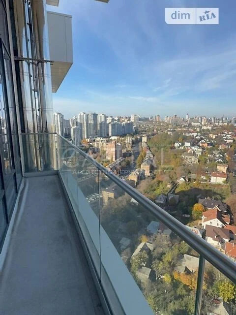 For sale 4-room apartment 200 sq. m. on Zvirynetska St. 70 • ID 347