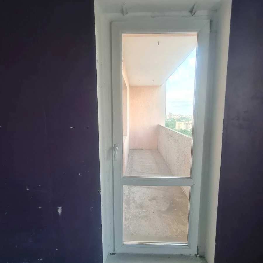 Продаж 2-кімнатної квартири 73 м², Дарницький бул., 8