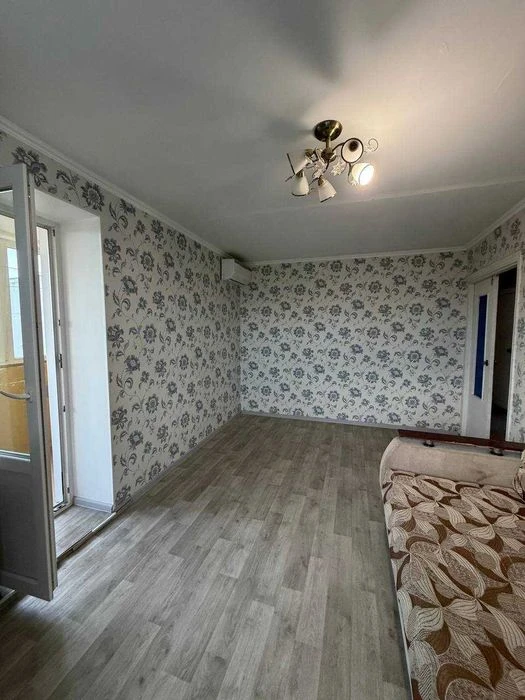 Продам 2-квартиру на Таирова, Левитана.