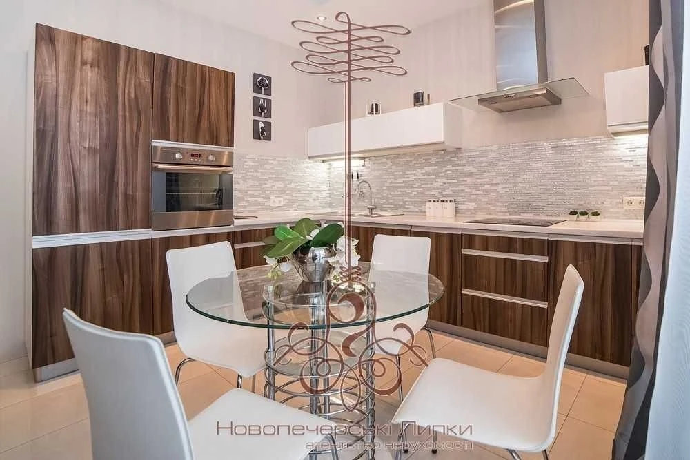 Sale of 1 apartment in residential complex Novopecherski Lipki 55m2 Dragomirov