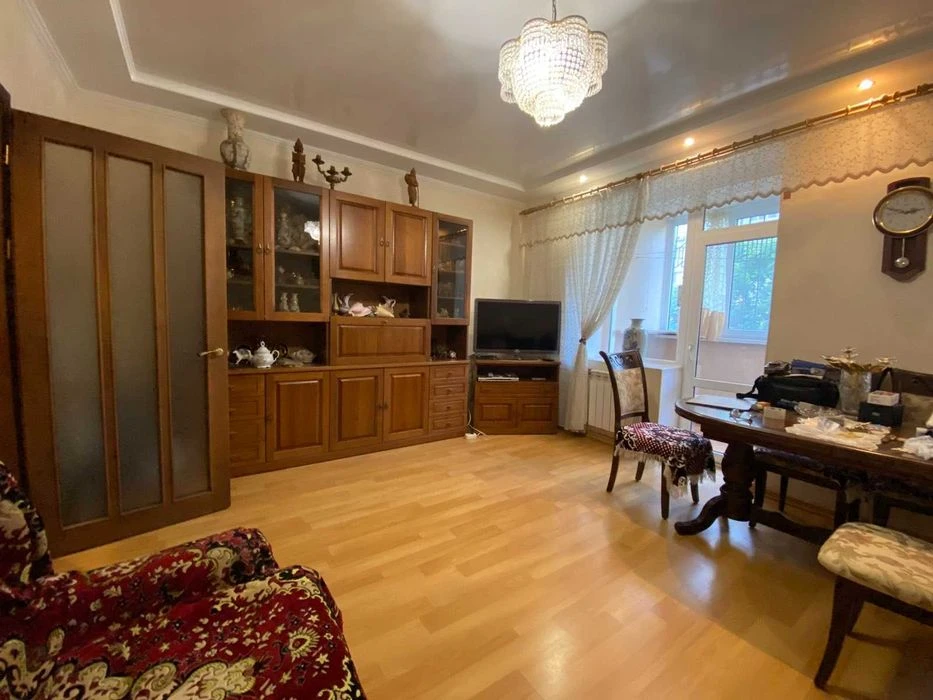 Продам 2к квартиру з ремонтом вул. Євгена Чикаленка (Вільямс