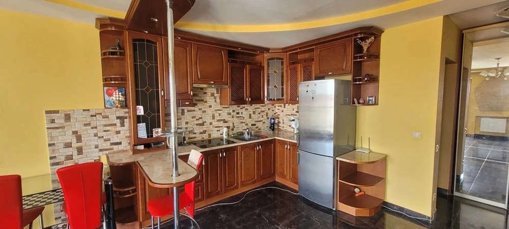 Продаж 1к Жасминова 40м 80тис 10/10ц євроремонт меблі новобу