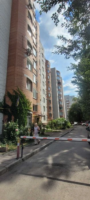 Продаж 1к Жасминова 40м 80тис 10/10ц євроремонт меблі новобу