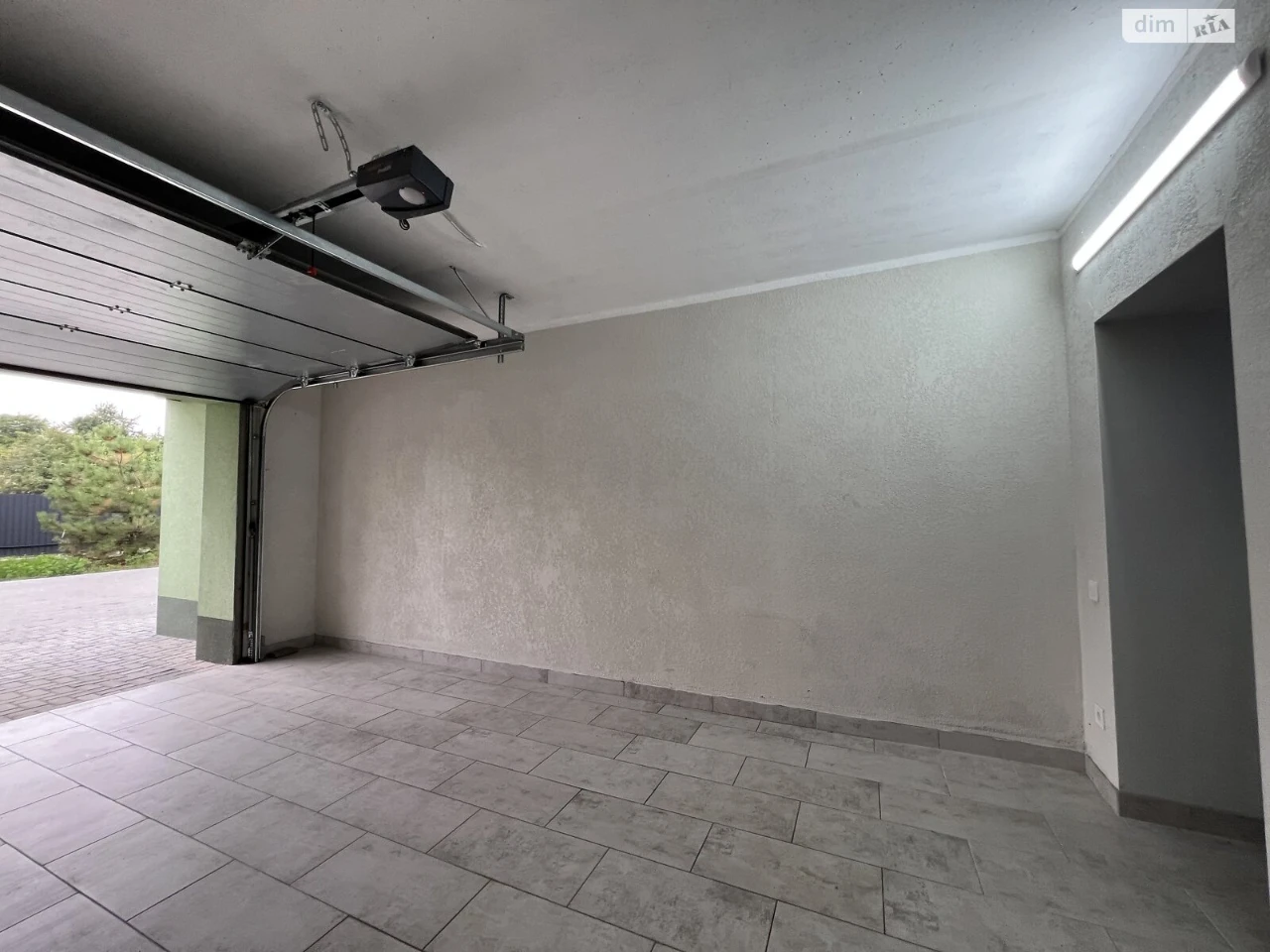 For sale Detached garage Slovianka