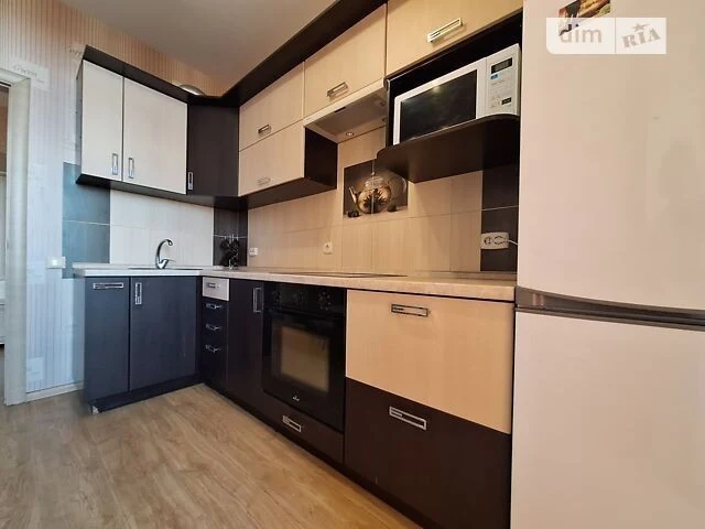 Довготривала оренда 1к квартири на вул. Богатирська 6А • ID
