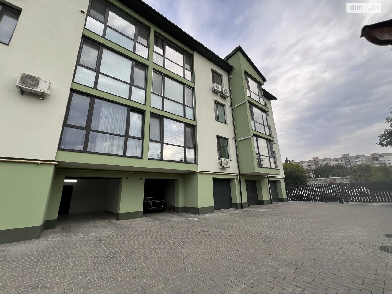 For sale Detached garage Slovianka