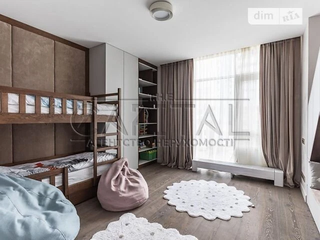 Sale of 3-room apartment 123 sq. m on Saperne Pole st. 5A • ID 34