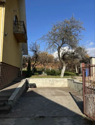 Продаж 2-поверхового будинку, район Джерельної