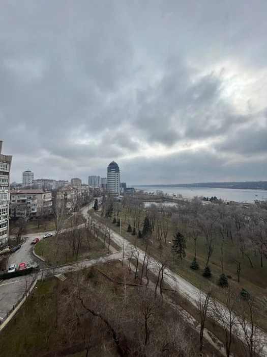 Продаж 3-х кімн, площа 124 кв, ЖК Резиденція, Набережна, вул