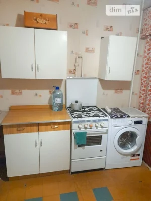 Довготривала оренда 1к квартири на просп. Леся Курбаса 11/19