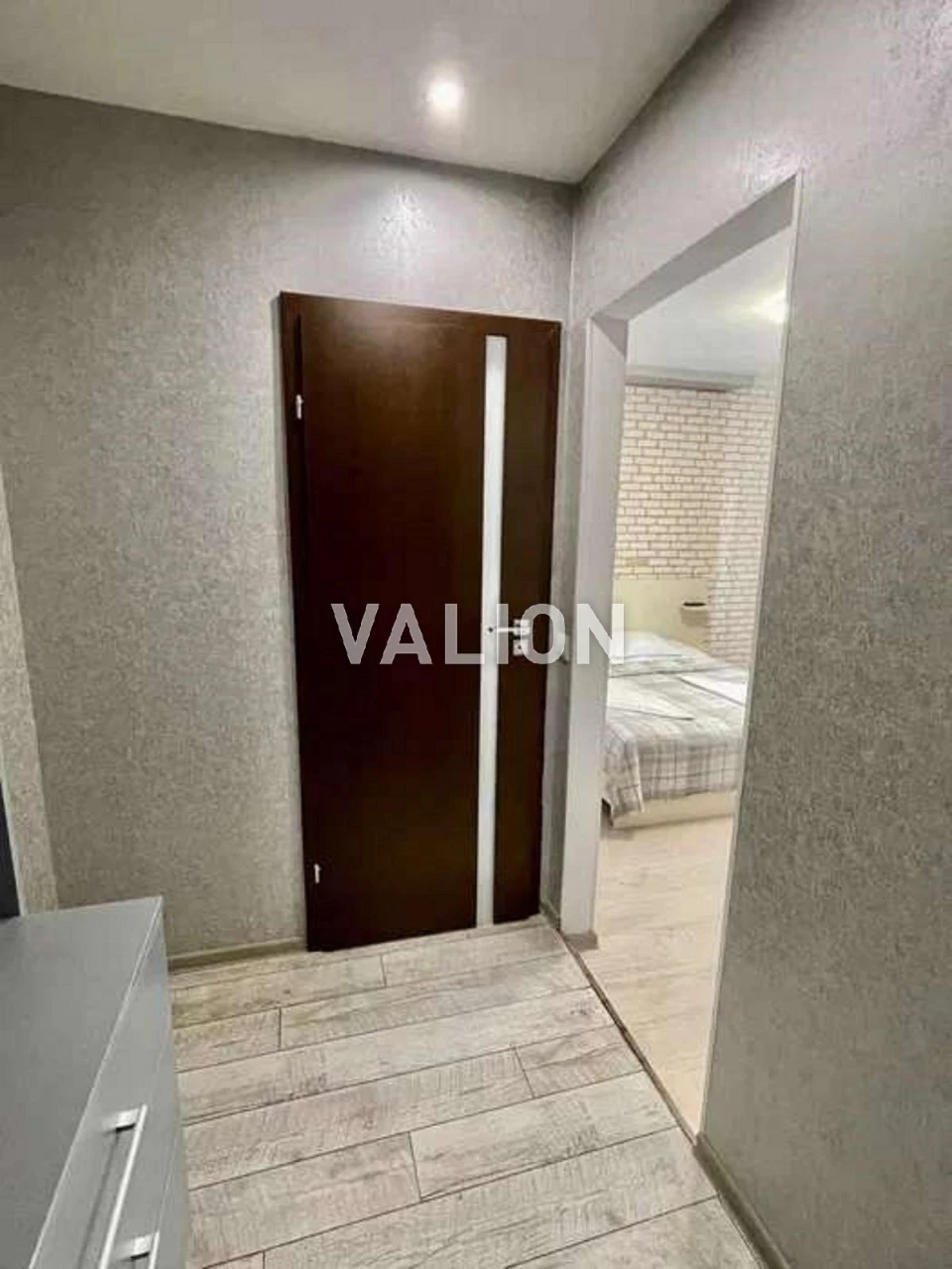 Продаж 2-кімнатної квартири по вул. Драгоманова, 2А