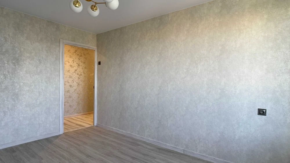 Продам полнометражную 3-ком кв - 70 м² с новым капитальным р