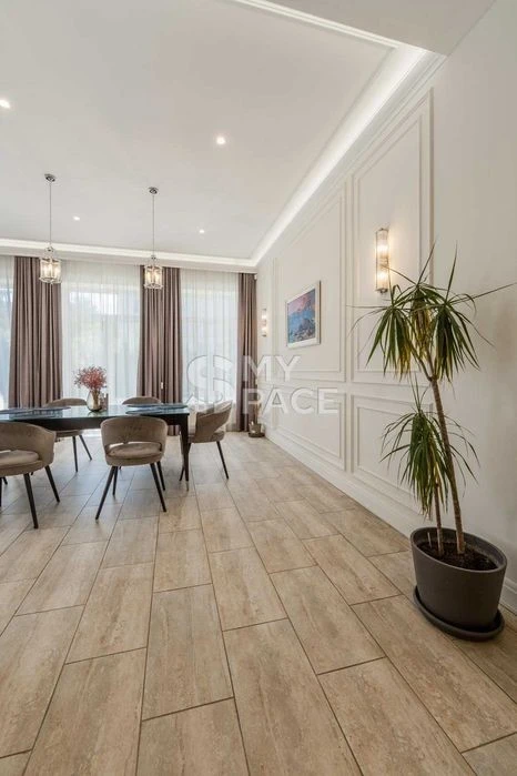 Центр Печерськ, Будинок 450 м2 з ремонтом, Міхновського, Зві