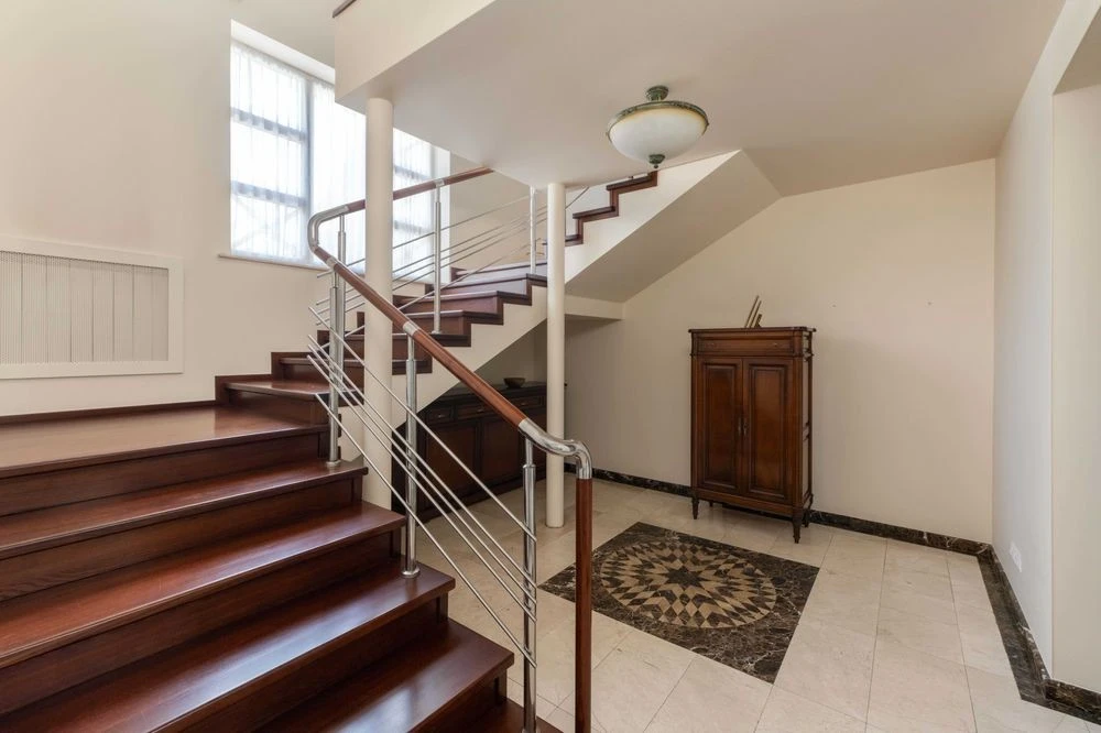 Будинок із критим басейном біля метро Деміївська | 400 м², 6