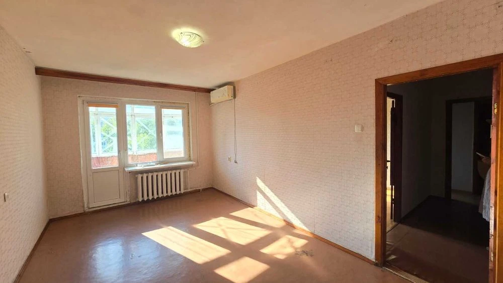 Продам 2 комнатную чешку на Таирова. Академика Королева