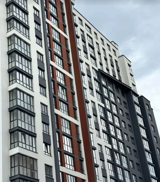 Продаж 1к квартири 44.6 кв. м на вул. Полковника Данила Неча
