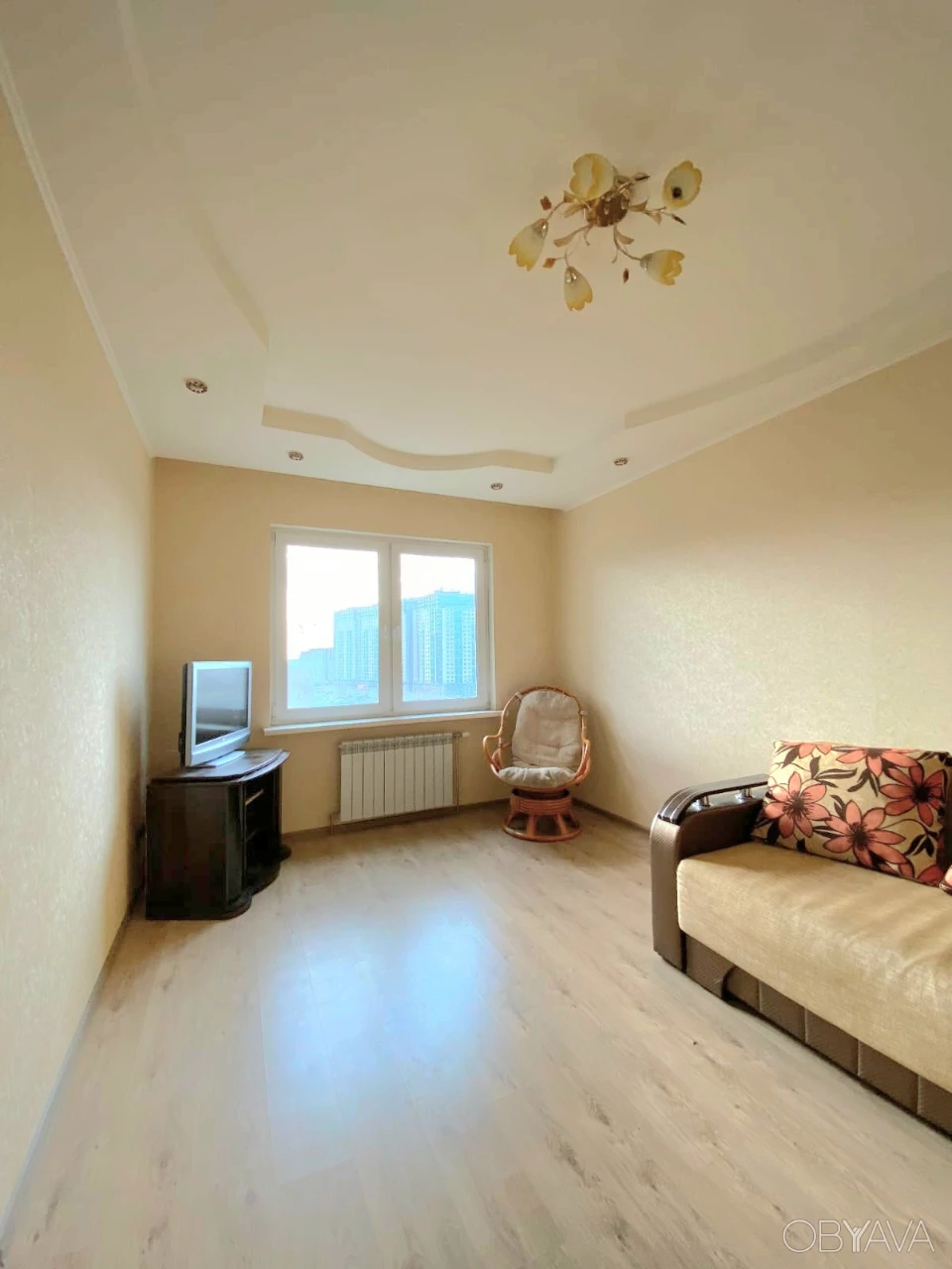 Оренда 3кім. 84м.кв.метро Васильківська, Максимовича 9А.