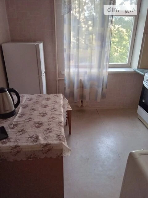 Довготривала оренда 1к квартири на бул. Верховної Ради 19Б •