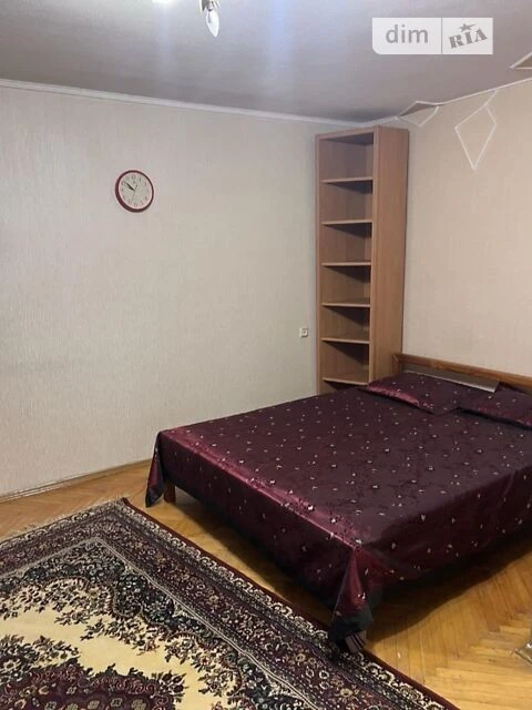Довготривала оренда 1к квартири на вул. Євгена Харченка 17 •