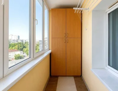 Без комісії !! Торг Продаж 3-кімнатної квартири в Голосіївсь