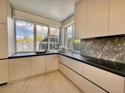 Продаж Дуплекс 180 кв. м., 5 соток, з сучасним ремонтом, 3 с