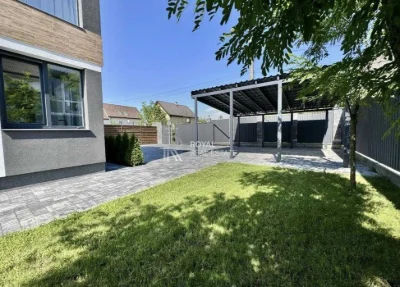 Продаж Дуплекс 180 кв. м., 5 соток, з сучасним ремонтом, 3 с