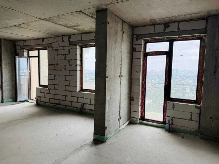 Продам 2 Ком. квартиру в ЖК Лимнос ул. Педагогическая