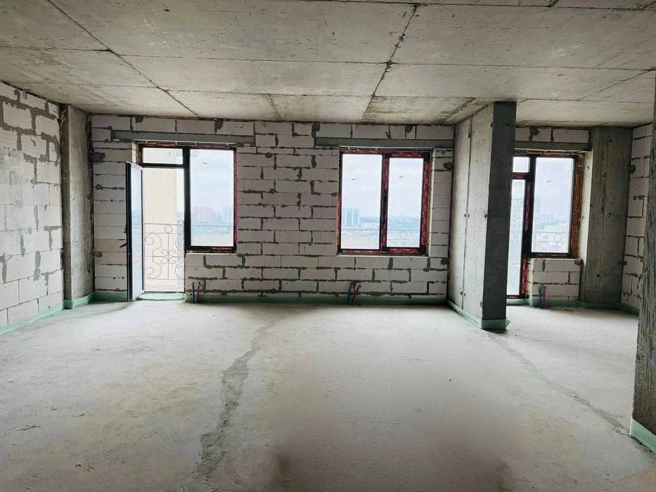 Продам 2 Ком. квартиру в ЖК Лимнос ул. Педагогическая