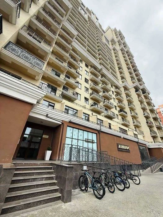Продам 2 Ком. квартиру в ЖК Лимнос ул. Педагогическая
