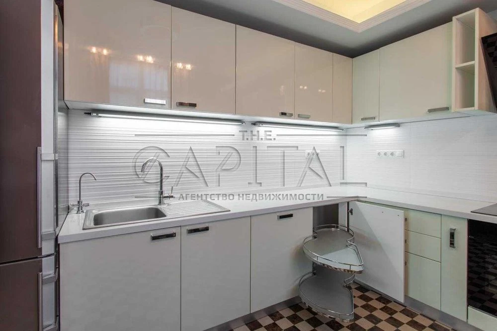 Продаж квартири, ЖК Тріумф, вул. Звіринецька, Печерський р-н