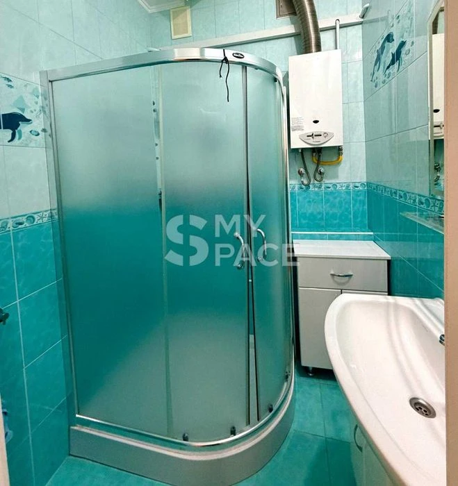 Трикімнатна квартира 87м2 у сталінці, вул. Білоруська