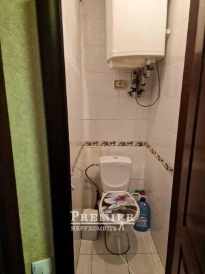 2 кімнатна квартира 45 м² на Черемушках  2й поверх, окремі к