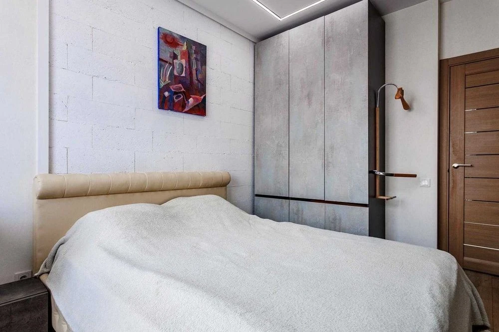 2-room apartment with renovation 62 sq.m. in the Seven Seven residential complex, Osokorki, Slav