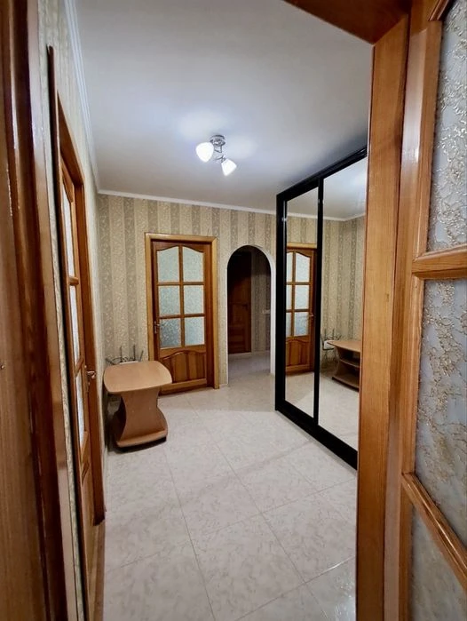 Продається гарна 3х кім квартира, р-н Центральна Митниця