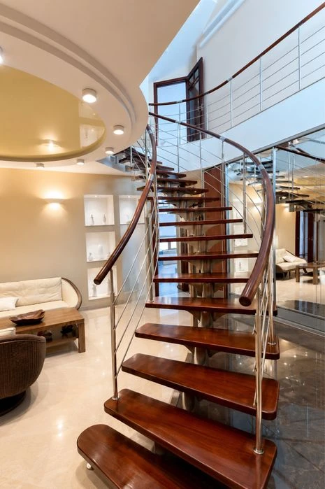 ПЕНТХАУС 350 м² із власним ЗИМОВИМ САДОМ у центрі міста Кроп