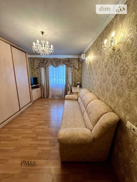 Довготривала оренда 2к квартири на вул. Воскресенська 18Б •