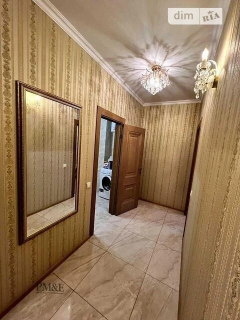 Довготривала оренда 2к квартири на вул. Воскресенська 18Б •