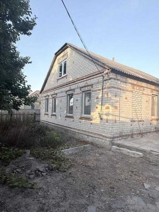 Продам добротный кирпичный дом на Баварии