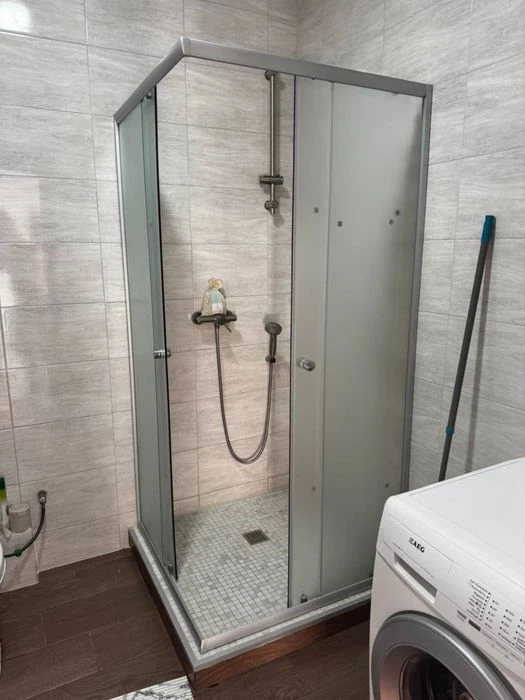Продам 1 кімнатну квартиру в обжитому будинку поруч ТЦ Велес