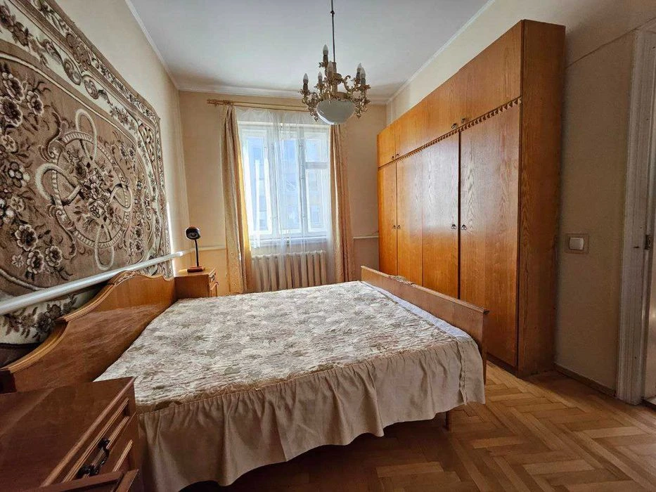 Продаж Австрійського люксу 110м2 в Центрі Ів.-Франківську.