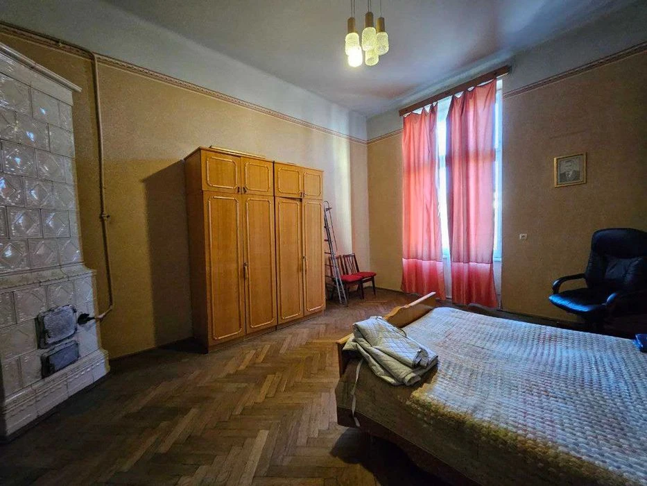 Продаж Австрійського люксу 110м2 в Центрі Ів.-Франківську.