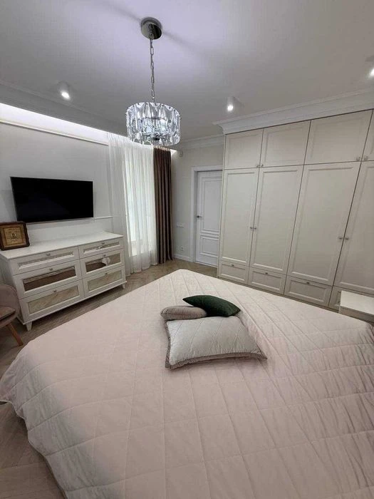 VIP-квартира з власною терассою 80 м² + панорамний вид на вс
