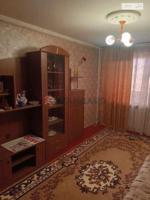Продаж 3-кімнатної квартири на Митниці!